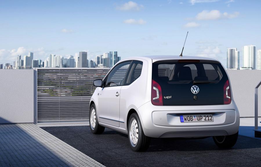  Volkswagen up! 2011 года  (фото 155 из 173)
